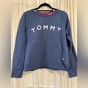 Tommy sweater
